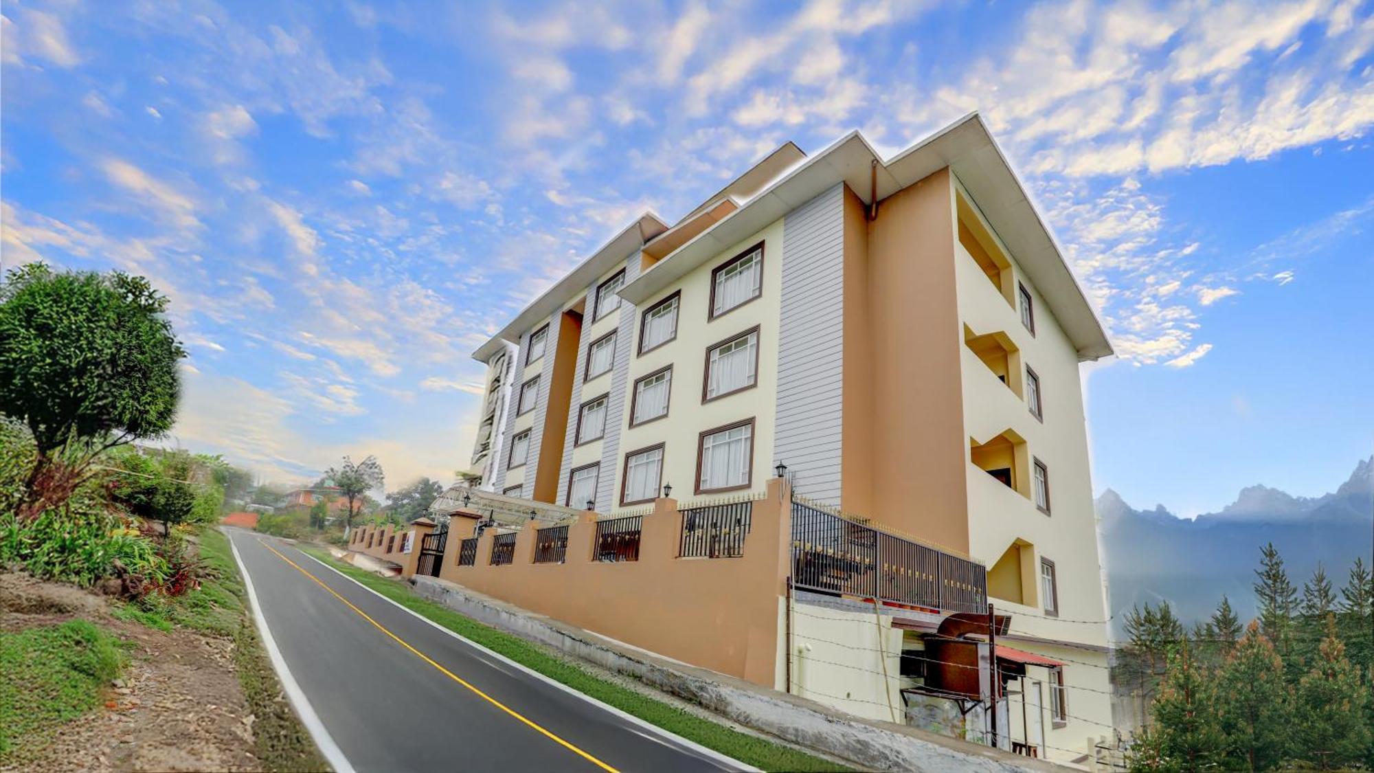 Banari Regency By Summit Hotel Namchi ภายนอก รูปภาพ