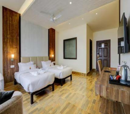 Banari Regency By Summit Hotel Namchi ภายนอก รูปภาพ