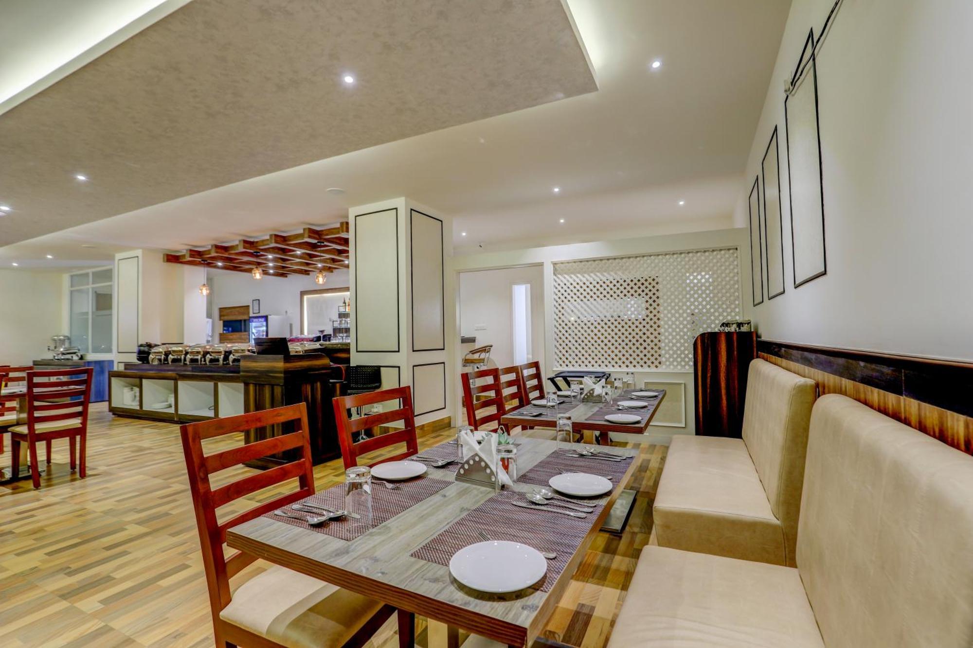 Banari Regency By Summit Hotel Namchi ภายนอก รูปภาพ